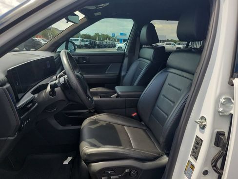 Used 2024 Hyundai Santa Fe Calligraphy FWD image 20