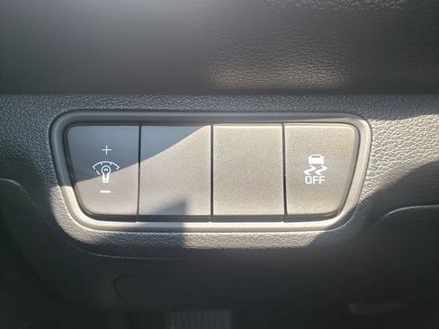 Certified 2024 Kia Forte LXS FWD image 28