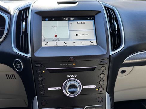 Used 2017 Ford Edge Titanium w/ Technology Package image 16