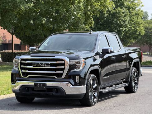 Used 2019 GMC Sierra 1500 SLE w/ SLE Value Package AWD/4WD image 2