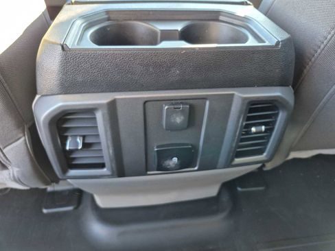 Used 2020 Ford F150 XLT w/ Heavy-Duty Payload Package image 37