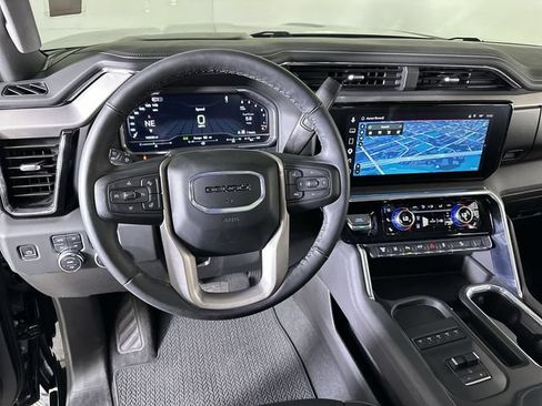 Used 2025 GMC Sierra 2500 Denali w/ Denali Reserve Package AWD/4WD image 21