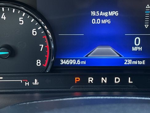 Certified 2022 Ford Explorer XLT w/ Equipment Group 202A image 26