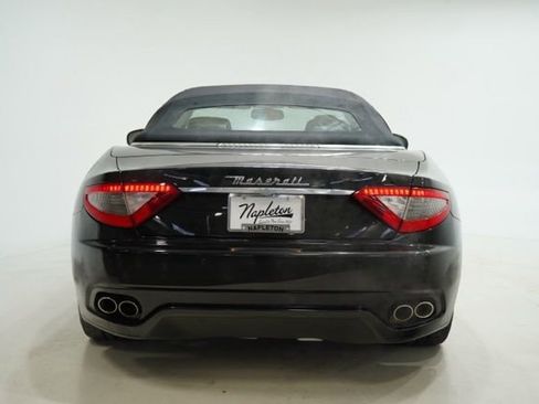 Used 2016 Maserati GranTurismo Base image 6