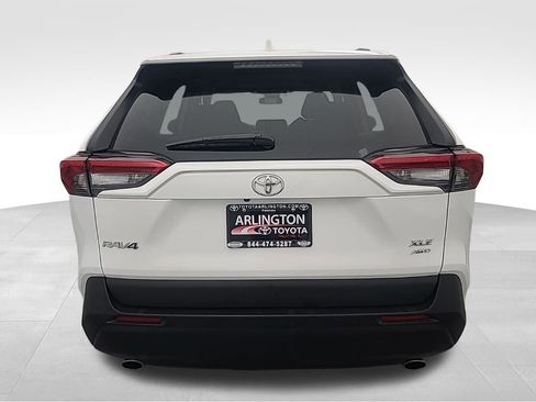 Used 2025 Toyota RAV4 XLE image 6