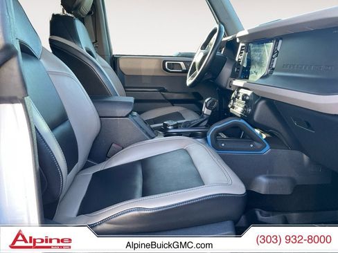 Used 2024 Ford Bronco Wildtrak image 15