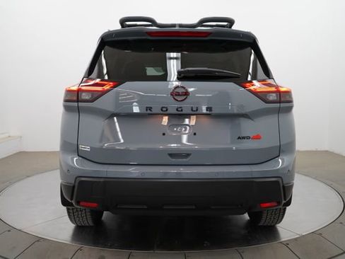 Used 2025 Nissan Rogue SV AWD/4WD image 6