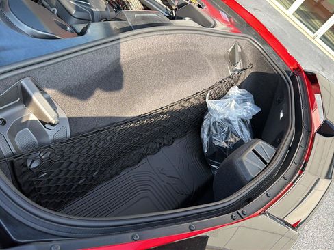 Used 2022 Chevrolet Corvette Stingray Preferred Cpe w/ Z51 Performance Package RWD image 33