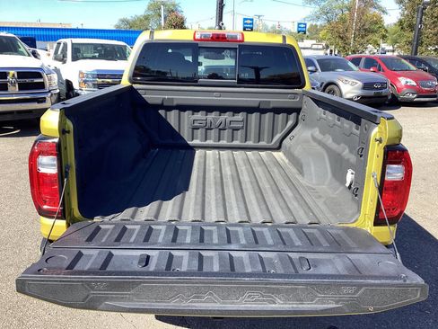 Used 2023 GMC Canyon Elevation w/ Convenience Package image 32