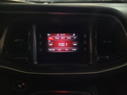 Used 2016 Dodge Challenger SXT w/ Blacktop Package image 25