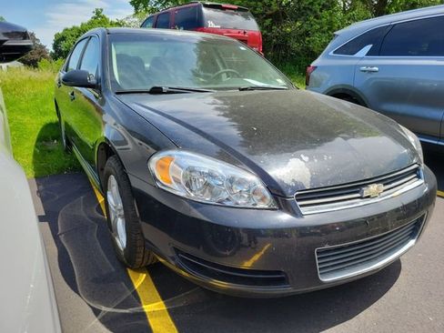 Used 2011 Chevrolet Impala LS FWD image 1
