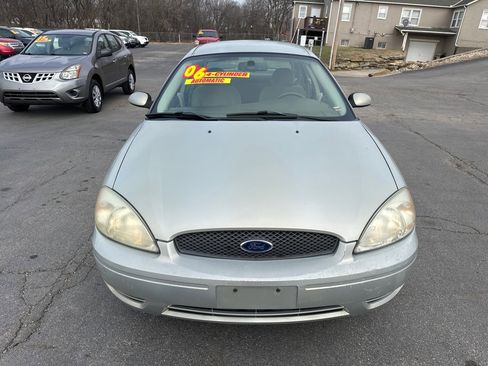 Used 2006 Ford Taurus SEL image 3