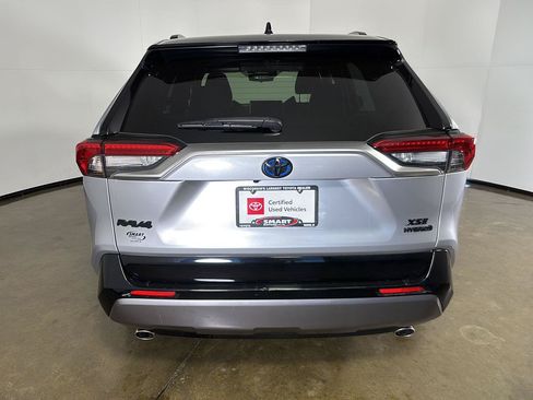 Used 2020 Toyota RAV4 XSE w/ XSE Grade Weather Package AWD/4WD image 11