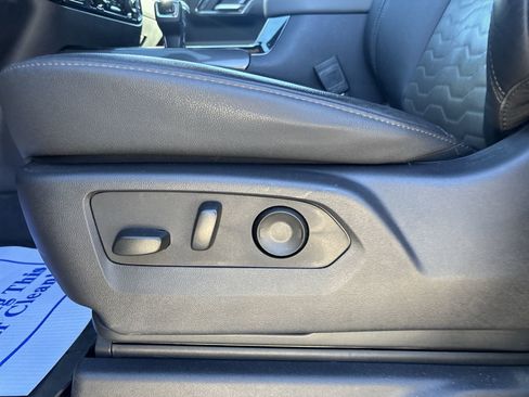 Used 2024 Chevrolet Silverado 1500 ZR2 image 15