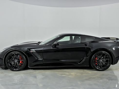 Used 2017 Chevrolet Corvette Z06 RWD image 8