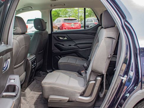 Used 2020 Chevrolet Traverse LT FWD image 15