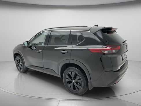 Used 2023 Nissan Rogue SV w/ SV Premium B Package AWD/4WD image 4