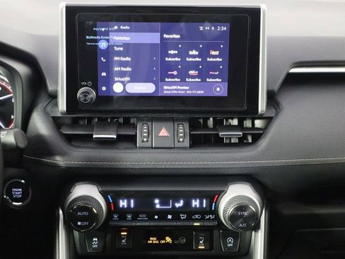 Used 2025 Toyota RAV4 XLE Premium image 29