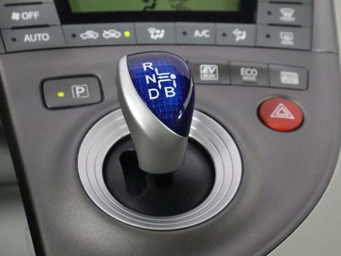 Used 2015 Toyota Prius Two image 13