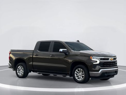 Used 2023 Chevrolet Silverado 1500 LT w/ Convenience Package II RWD image 5