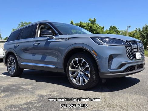 New 2026 Lincoln Aviator Reserve AWD/4WD image 4