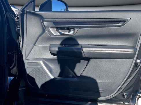 Used 2025 Honda CR-V Sport image 28