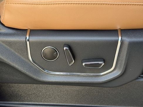 Used 2022 Ford Expedition Platinum RWD image 27