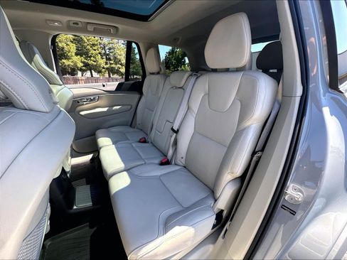 Used 2025 Volvo XC90 T8 Ultra w/ Protection Package Premier AWD/4WD image 28