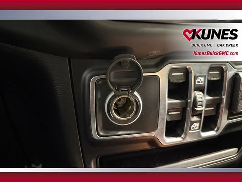 Used 2020 Jeep Gladiator Sport w/ Quick Order Package 24S AWD/4WD image 31