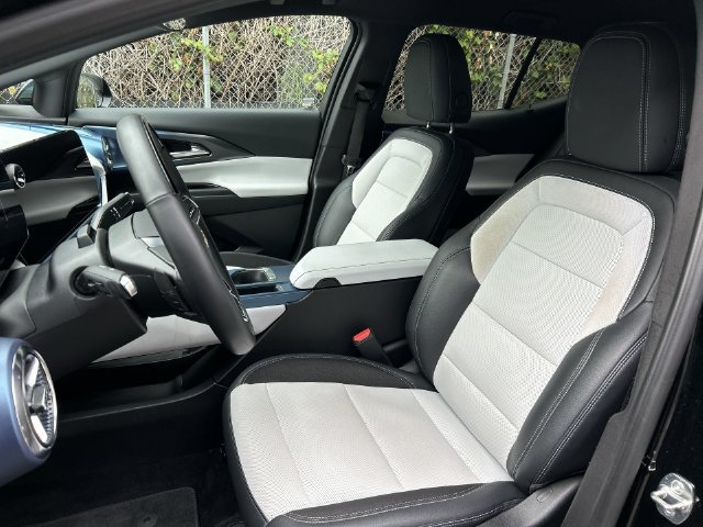 Used 2024 Chevrolet Equinox EV LT w/ Active Safety Package 3 FWD image 18