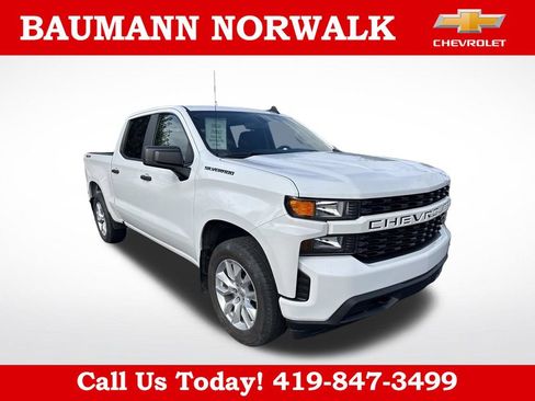 Used 2021 Chevrolet Silverado 1500 Custom w/ LPO, Dark Essentials Package AWD/4WD image 5
