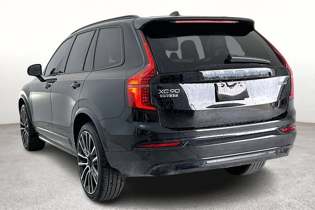 New 2026 Volvo XC90 T8 Plus w/ Protection Package Premier AWD/4WD image 3