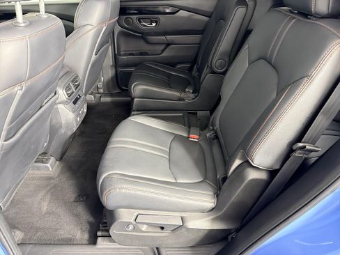 Used 2023 Honda Pilot TrailSport image 20