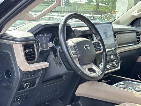Used 2024 Ford Expedition Max Limited AWD/4WD image 28