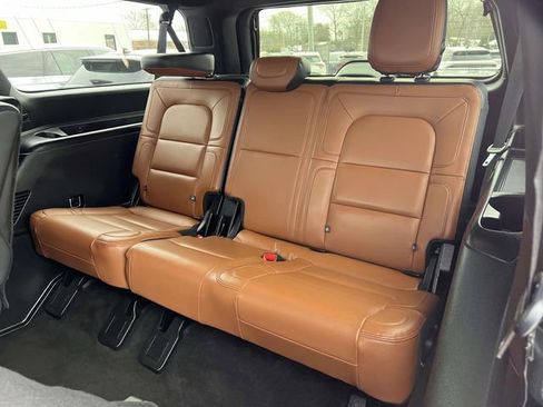 Certified 2021 Lincoln Navigator L Reserve w/ Luxury Package image 16