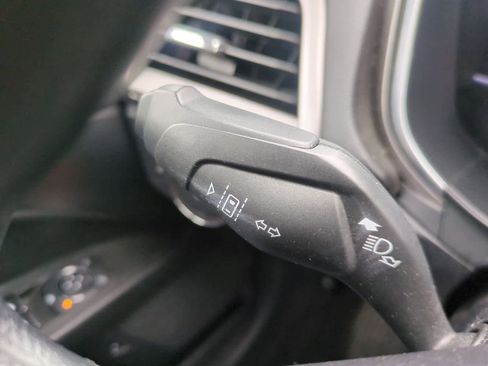 Used 2019 Ford Fusion SE image 26