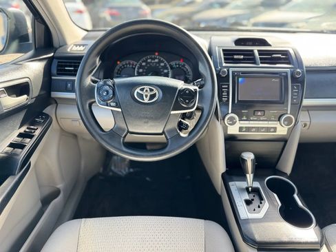 Used 2012 Toyota Camry LE image 20