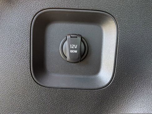 Used 2024 Kia Sportage LX image 15