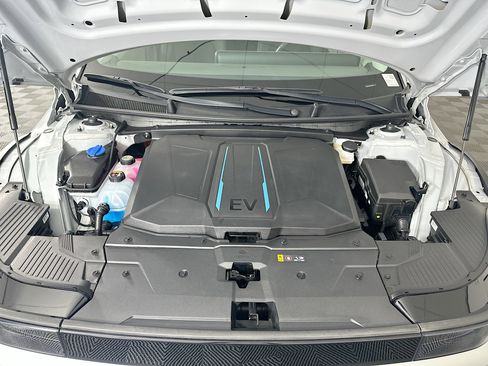 Used 2024 Hyundai Ioniq 5 SEL RWD image 33