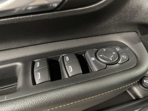 Used 2023 GMC Terrain AT4 image 7