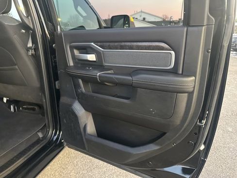 Used 2022 RAM 2500 Big Horn w/ Level C Equiment Group image 21