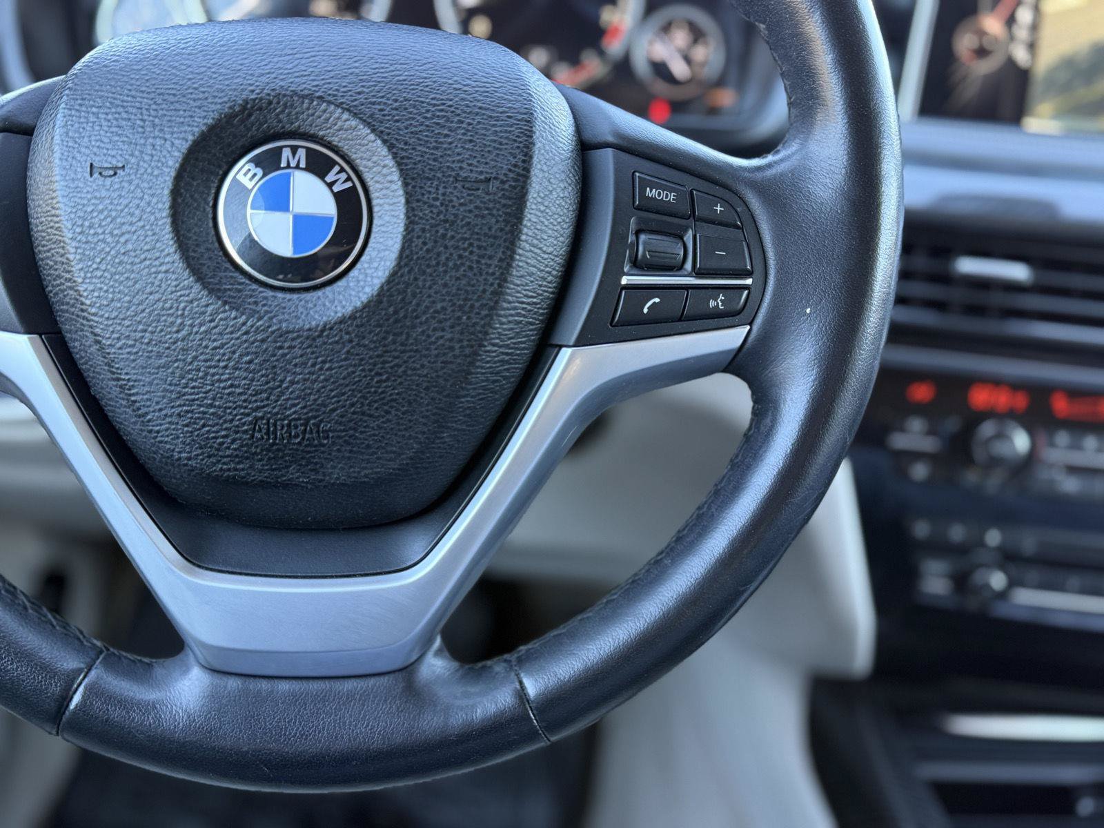 Used 2016 BMW X5 xDrive50i AWD/4WD image 26