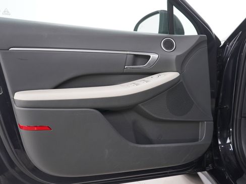 Used 2023 Hyundai Sonata SEL image 19