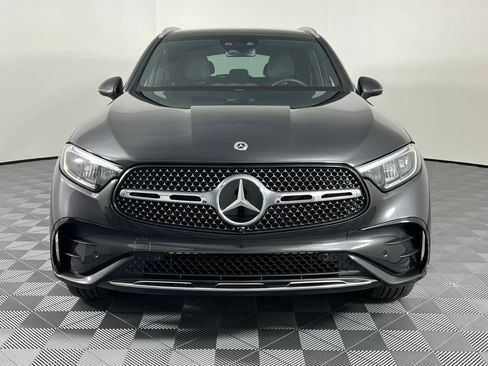 Certified 2025 Mercedes-Benz GLC 300 4MATIC image 4