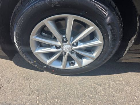 Used 2018 Hyundai Sonata SE FWD image 11