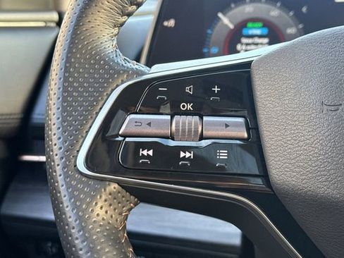 Used 2023 Nissan Ariya FWD image 35