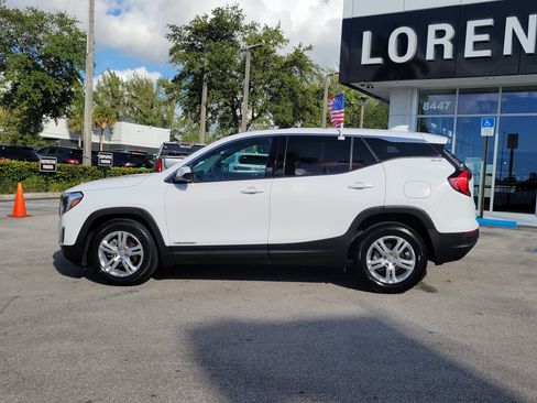 Used 2020 GMC Terrain SLE image 7