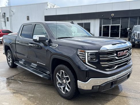 Used 2025 GMC Sierra 1500 SLT w/ SLT Premium Plus Package AWD/4WD image 15