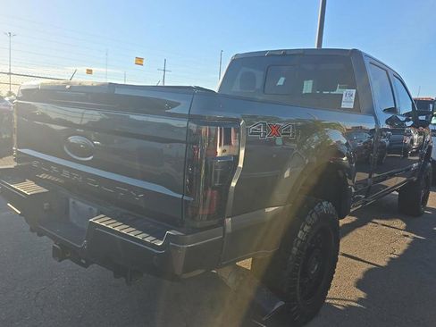 Used 2019 Ford F250 Lariat w/ Lariat Ultimate Package AWD/4WD image 6