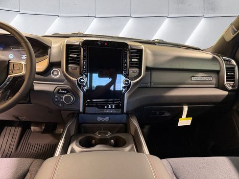 New 2026 RAM 1500 Big Horn AWD/4WD image 11